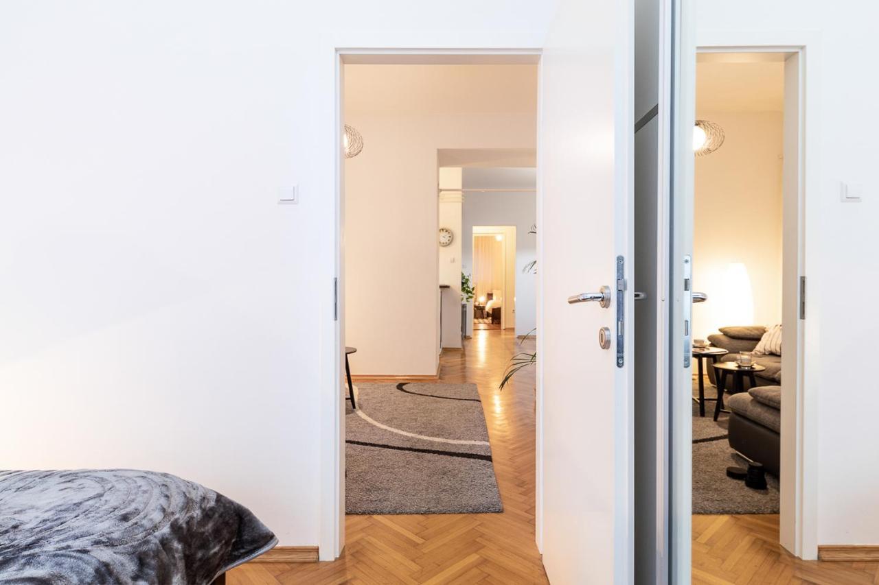 Modern Spacious 3Bdr Apartment In Heart Of Zágráb Kültér fotó